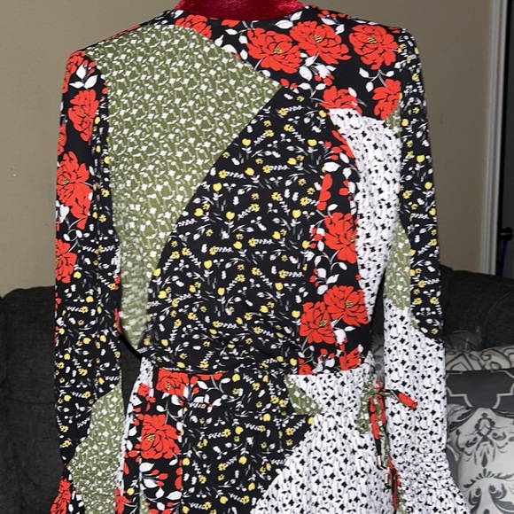 ❗️ LAST DAY/GETTING DONATED❗️Libby Edelman Floral Dress - Picture 2 of 4